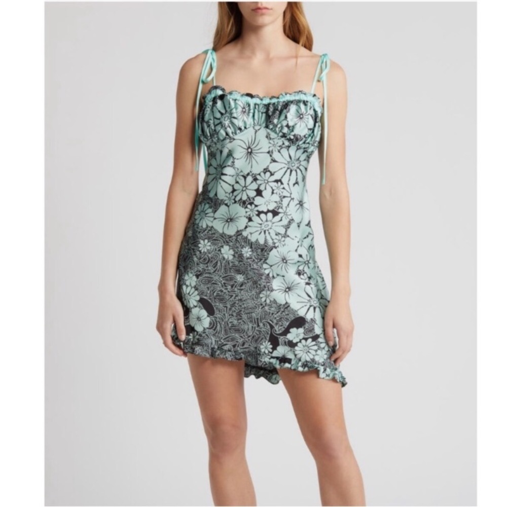 Free People! Retro Daisy Asymmetrical Floral Mini Dress In Black Combo NWT! - Picture 4 of 8